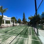 Instalación de pista panorámica de aluminio en Marbella